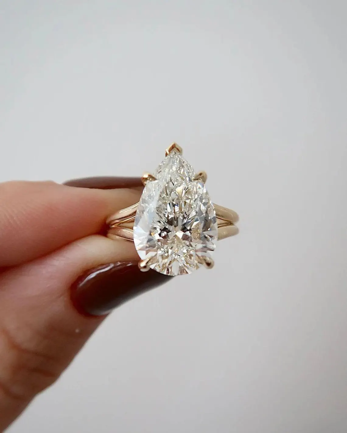 Pear Cut Solitaire Moissanite Engagement Ring – Split Shank Gold Ring
